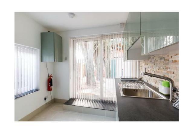 Treetops Flat3 Hall Green B28 Бирмингам Екстериор снимка